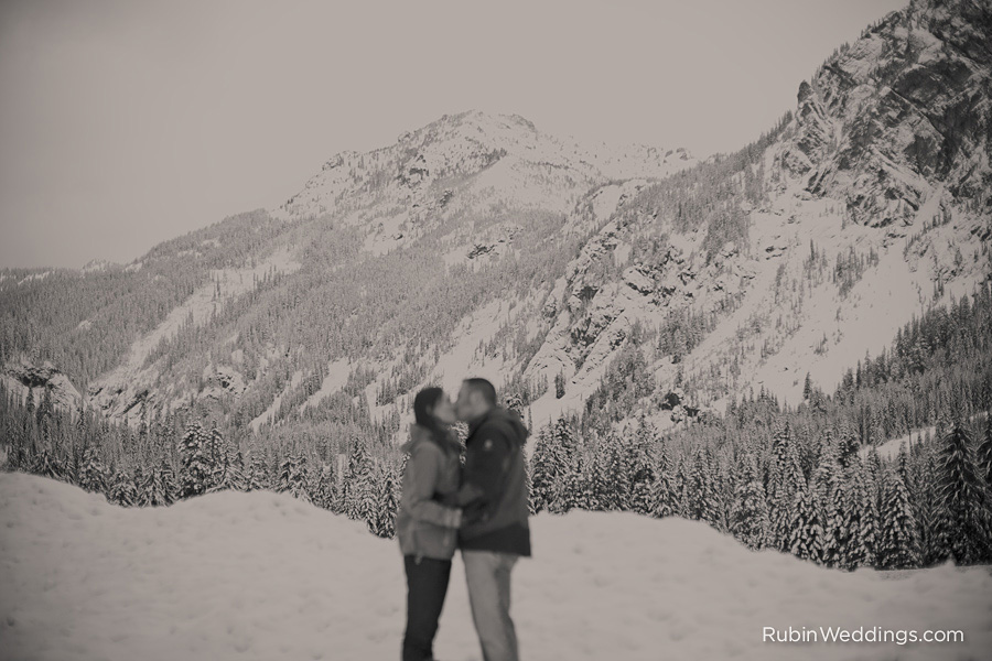Snoqualmie_Pass_Engagement_Session_Photography_008