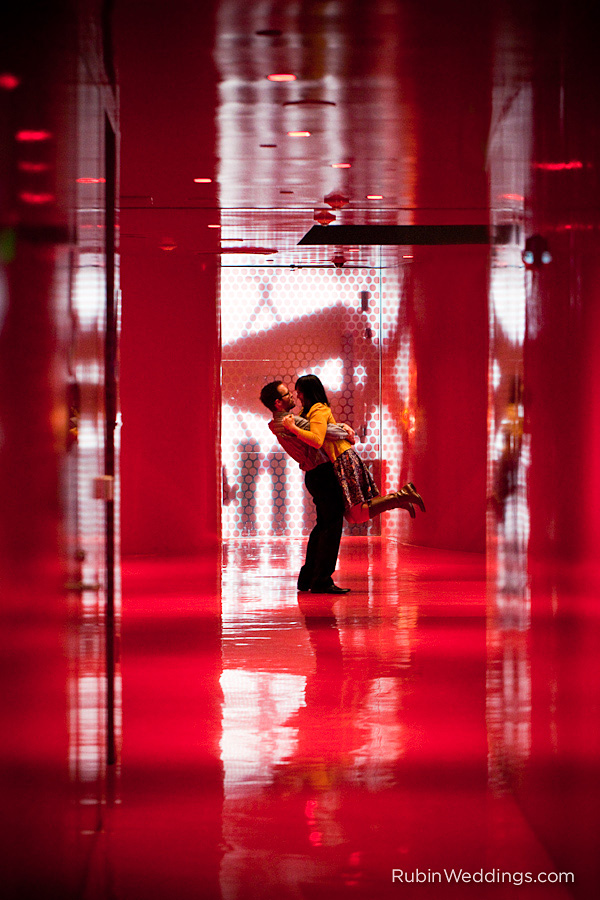 Downtown-Seattle-Library-Photos-Engagement-Photography0004