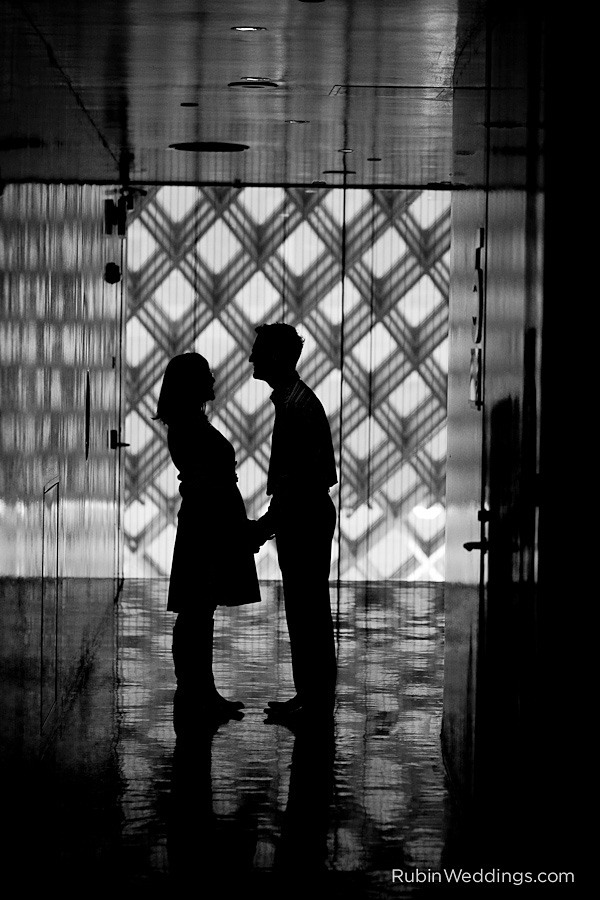 Downtown-Seattle-Library-Photos-Engagement-Photography0005