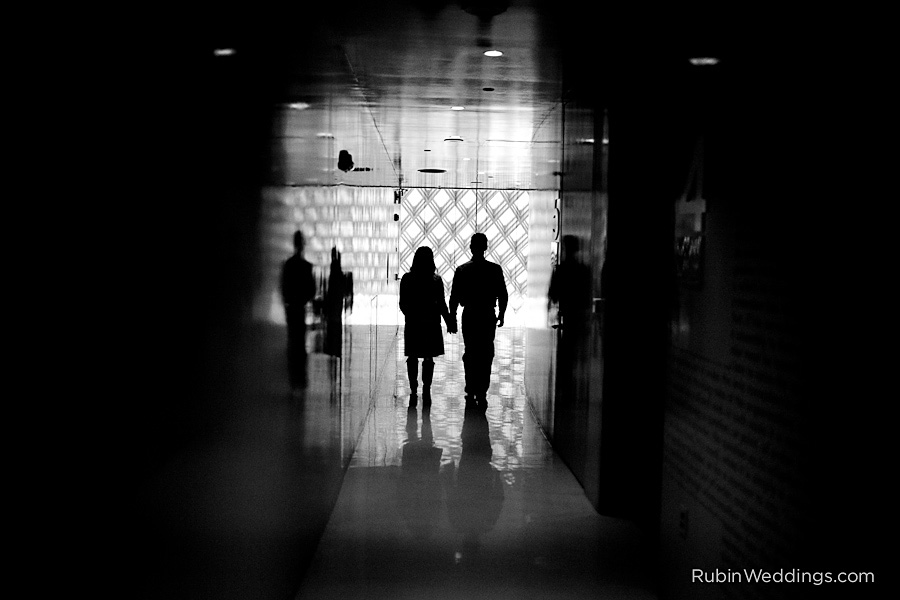 Downtown-Seattle-Library-Photos-Engagement-Photography0006