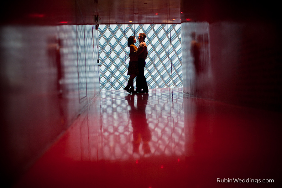 Downtown-Seattle-Library-Photos-Engagement-Photography0007