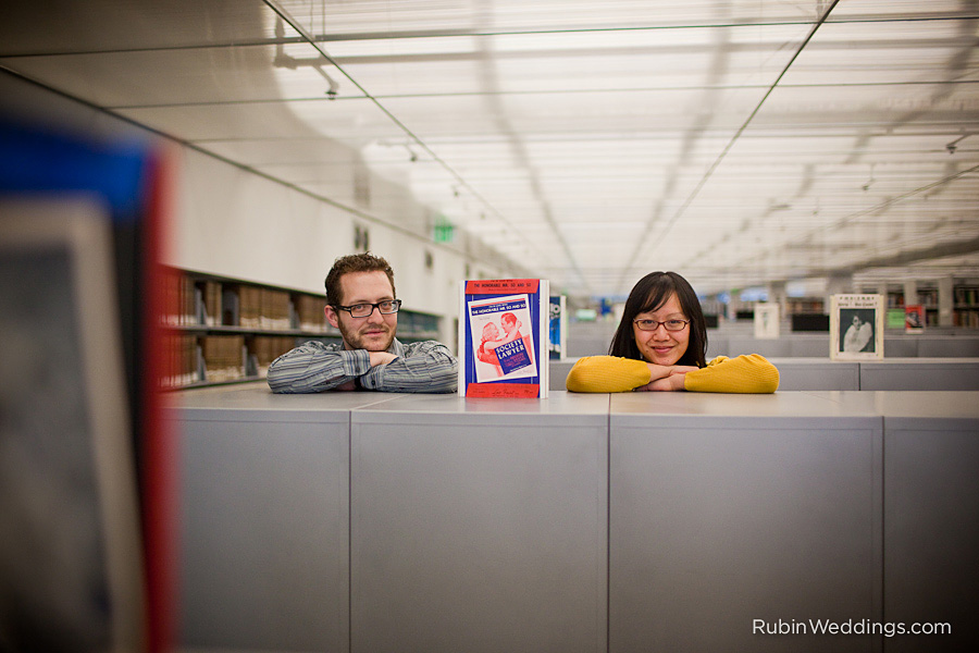 Downtown-Seattle-Library-Photos-Engagement-Photography0012