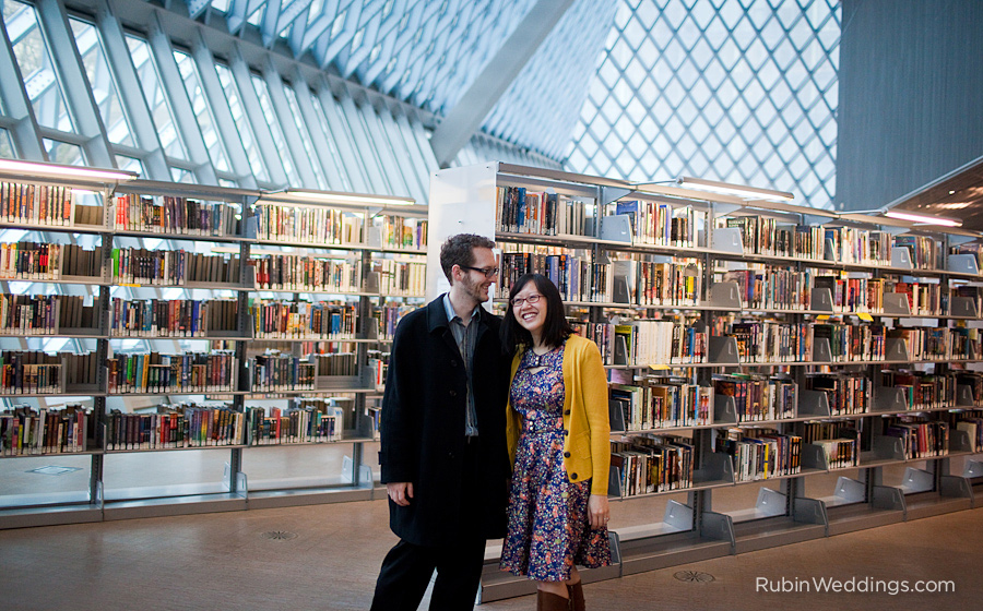 Downtown-Seattle-Library-Photos-Engagement-Photography0023