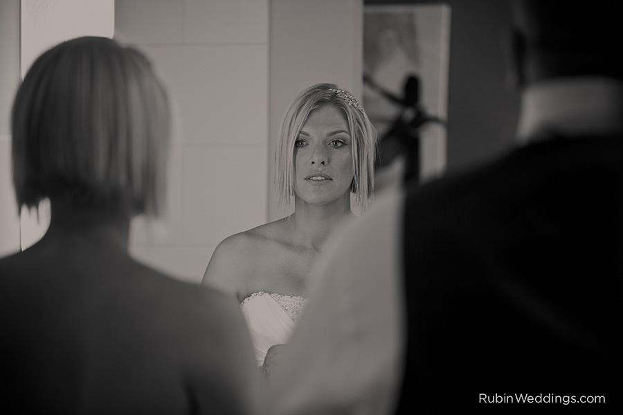 Downtown-Seattle-Olympic-Sculpture-Park-Wedding-Photography008