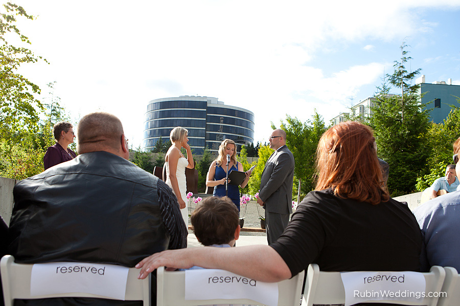 Downtown-Seattle-Olympic-Sculpture-Park-Wedding-Photography031