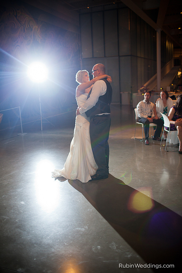 Downtown-Seattle-Olympic-Sculpture-Park-Wedding-Photography055